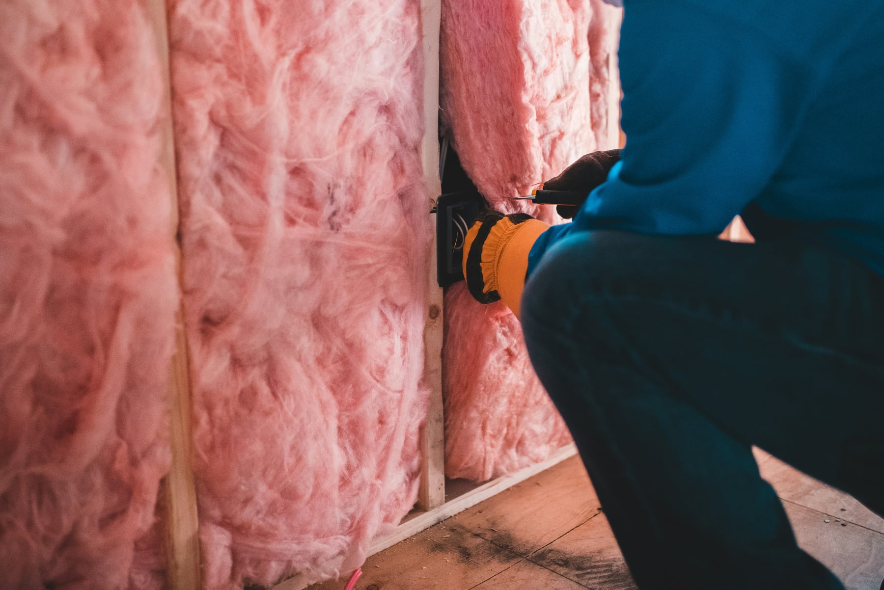 Isolatiemateriaal tijdens de verduurzaming van een woning