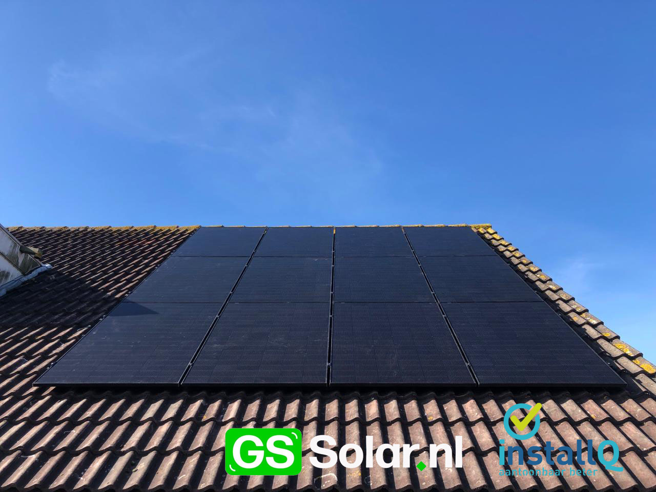 Zonnepanelen op meerdere dakvlakken van een vrijstaande woning